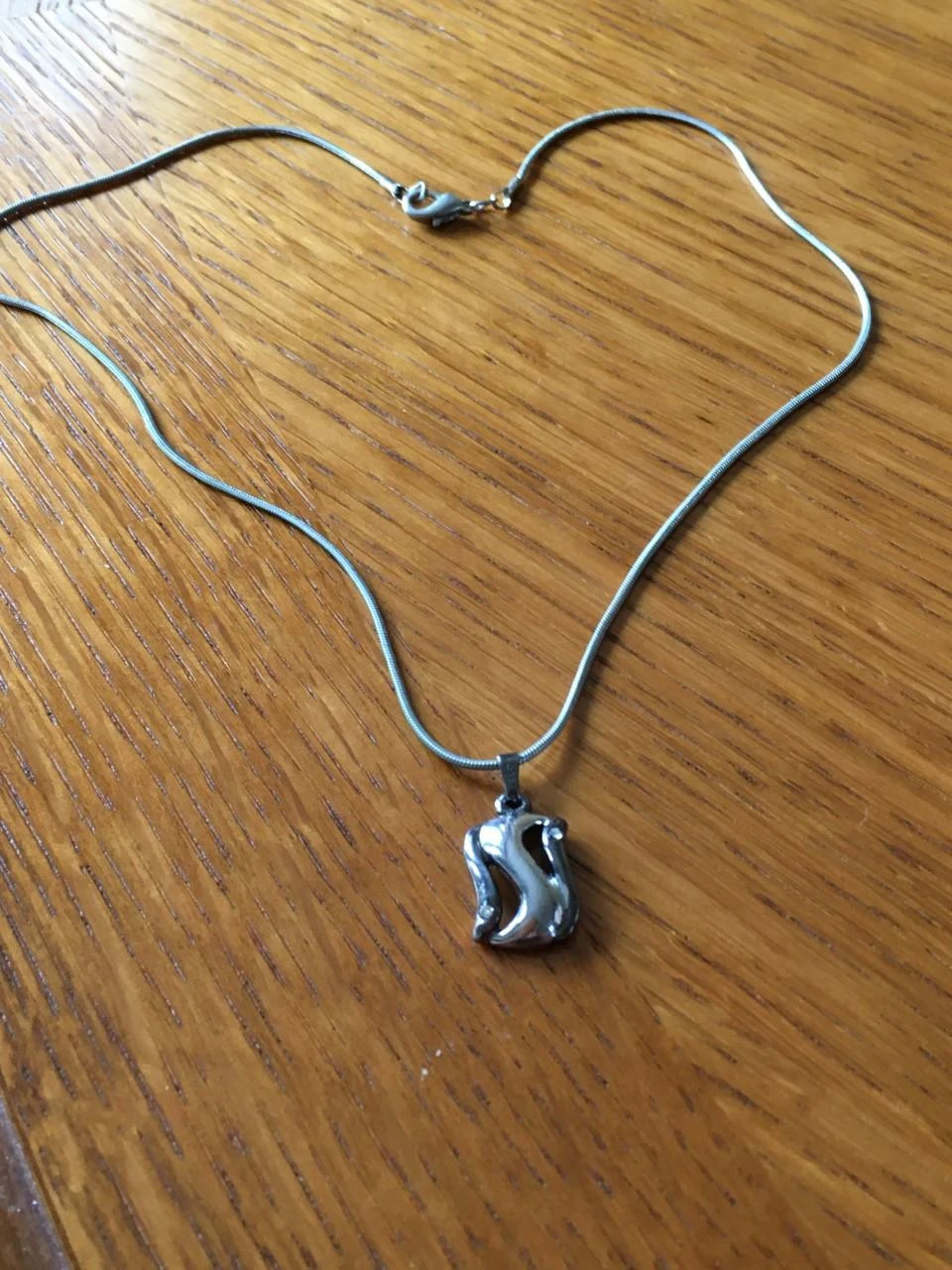 Chaîne Collier necklace Halskette collar halsketting collana muince colar Collie